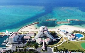 Sheraton Okinawa Sunmarina Resort